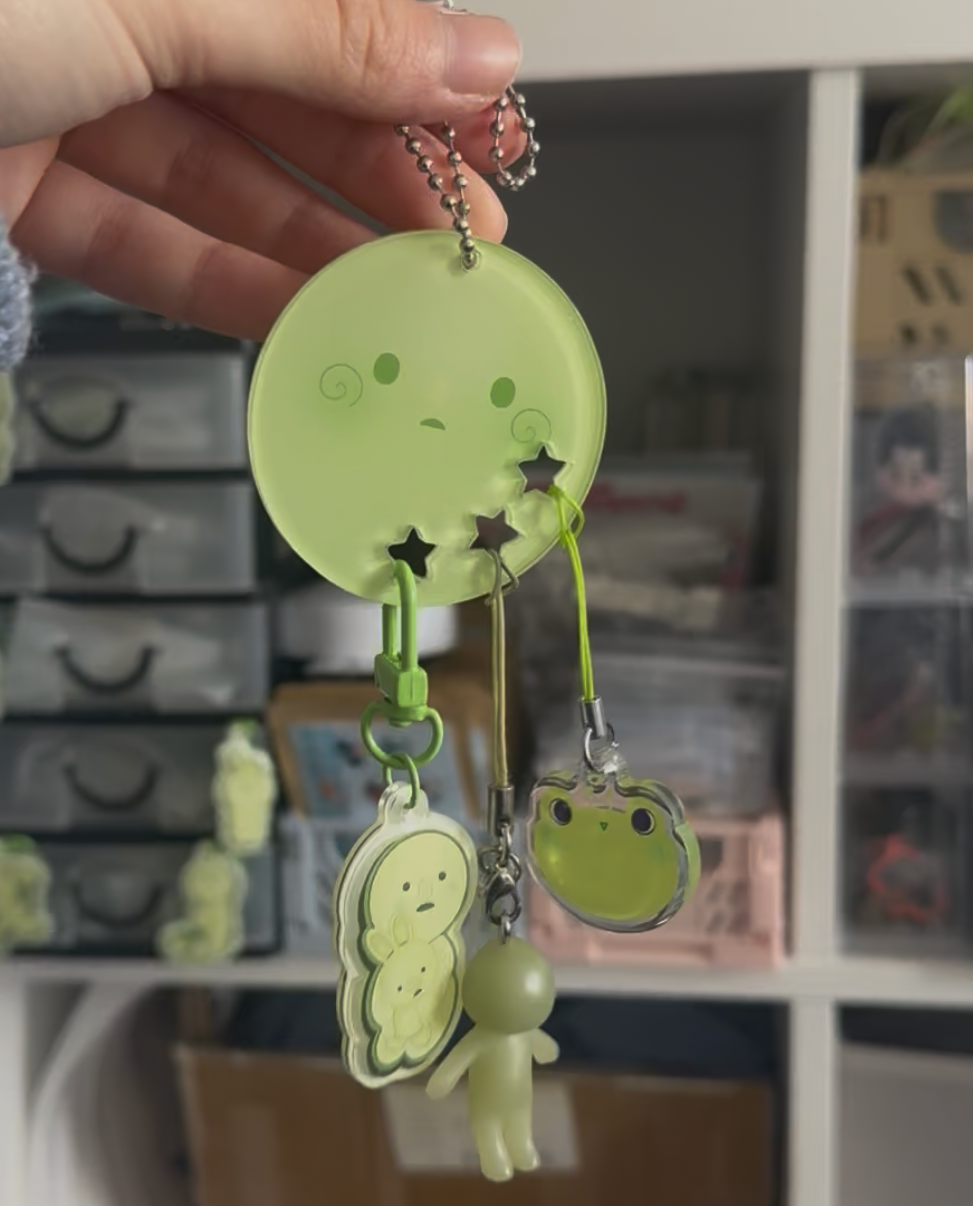 Trinkets holder keychain